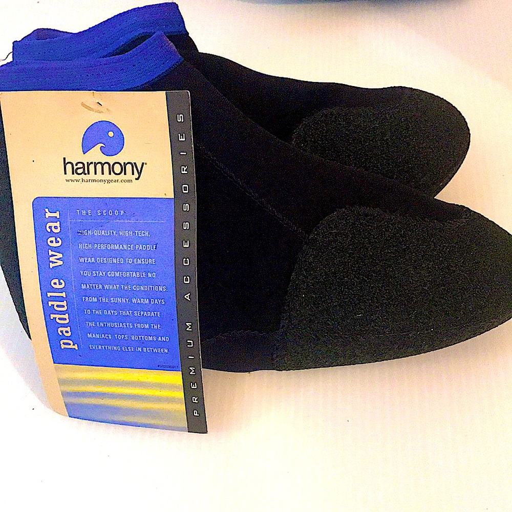Harmony Paddle wear shoes
